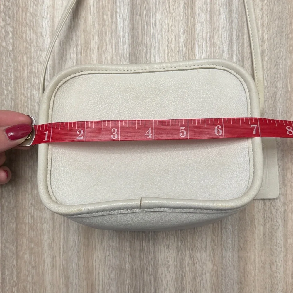 Coach Vintage 90’s Mini Hadley Bag in White Leather #0026-304 Shoulder/Crossbody - Picture 14 of 16